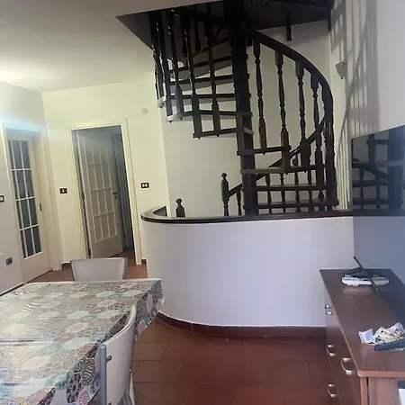 Rosy Holiday home Torre Santa Sabina