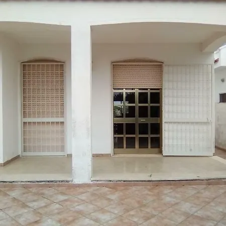 Rosy Apartman